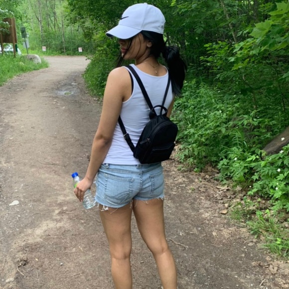 ALL BLACK MINI BACKPACK 🎒 - Picture 3 of 3